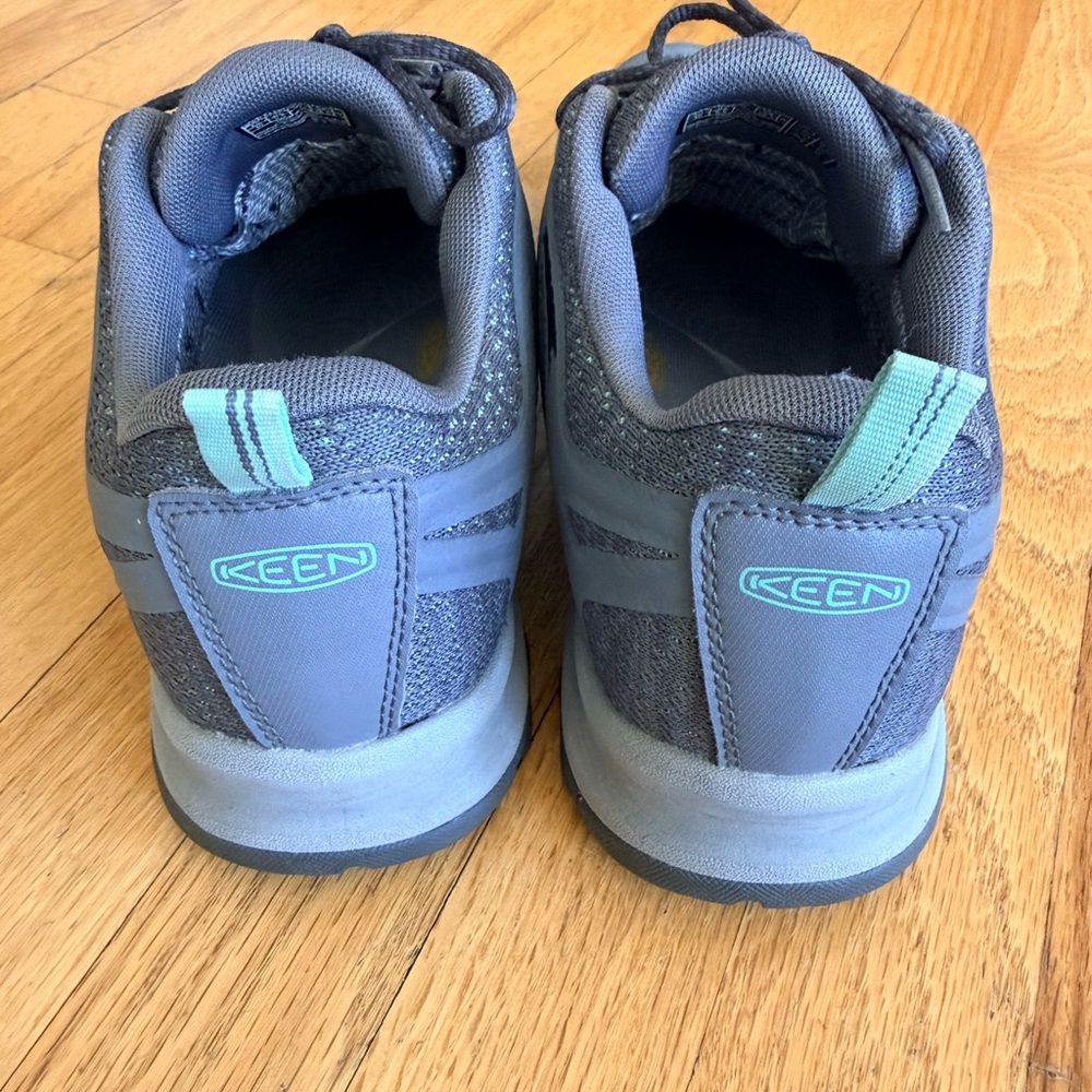 Keen Women's Gray and Turquoise Athletic Shoes with Keen Dry & Konnectfit - Picture 3 of 11